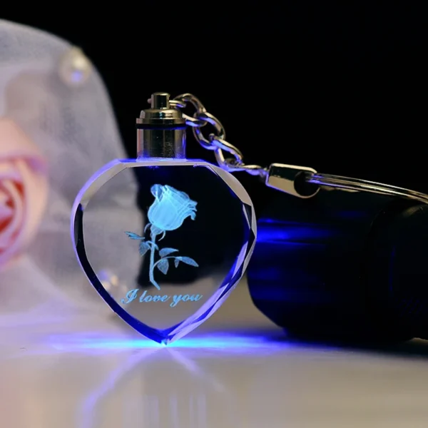 Llavero luminoso con rosa de amor