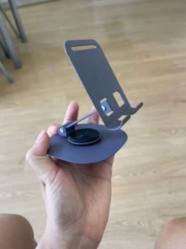Soporte para móvil de escritorio UpMovil | Protege la cámara photo review